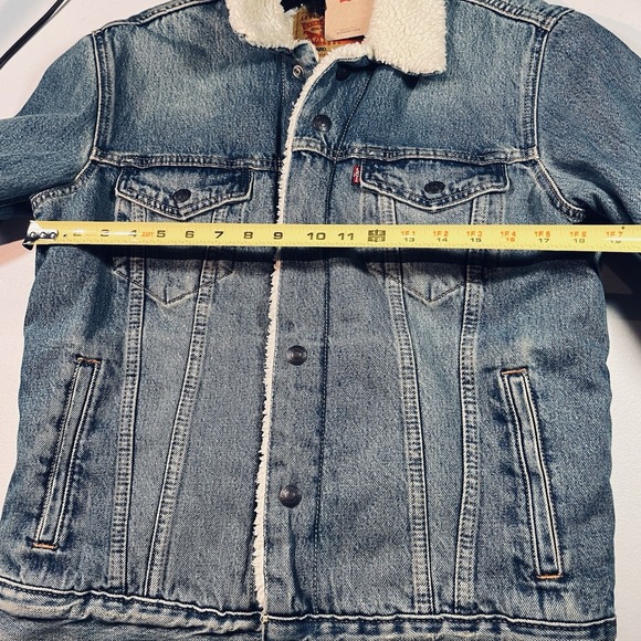 NWT Levis Mens Sherpa Jacket Denim Trucker Jacket Light Wash 163650044 Small - Picture 3 of 11